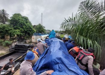 Polres Aceh Timur Kirim Dua Rubber Boat ke Aceh Tamiang