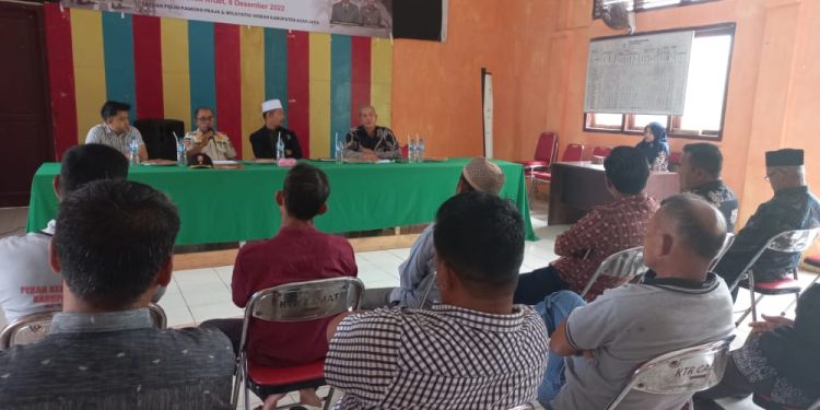 Satpol PP Aceh Jaya Sosialisasi Qanun Ketertiban Ternak