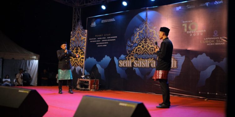 Panggung Seni Sastra Aceh di Lubok Sukon Desa Wisata
