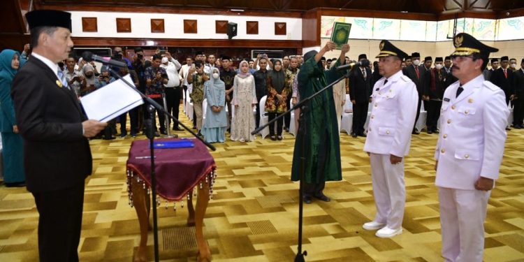 Pj Gubernur Lantik Pj Bupati Aceh Tengah dan Aceh Tamiang