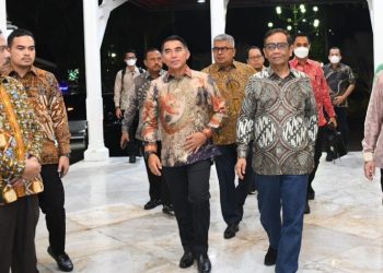 Pj Gubernur Aceh Sambut Menko Polhukam dan Mendagri di Meuligoe