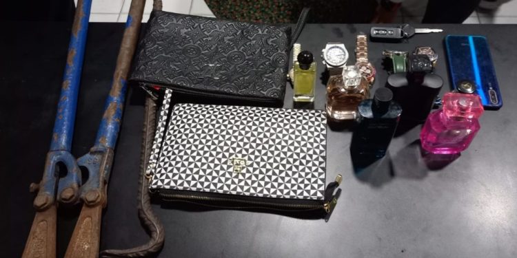Bobol Toko Arloji dan Ponsel, Dua Pemuda Ditahan Polisi