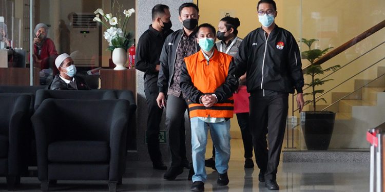 KPK Tahan Tersangka WH, Pemberi Suap Pengurusan Perkara di MA