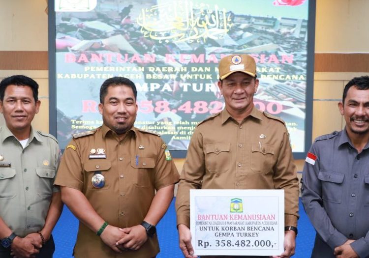 Pj Bupati Muhammad Iswanto Serahkan Donasi Rp 358,4 Juta Untuk Korban Gempa Turki-Suriah dari Birokrat dan Masyarakat Aceh Besar