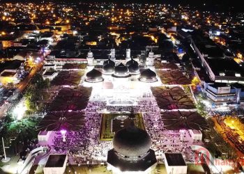Shalat Tarawih Malam Pertama  Masjid Raya Baiturrahman Membludak