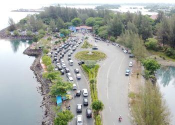 Ratusan Mobil Antri di Pelabuhan Ule Lhee Menuju Palau Sabang
