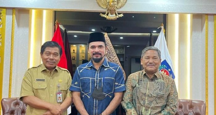 Ketua Komisi 1 Bertemu Sekjen Kemendagri Minta Dukungan Revisi Qanun Jinayat