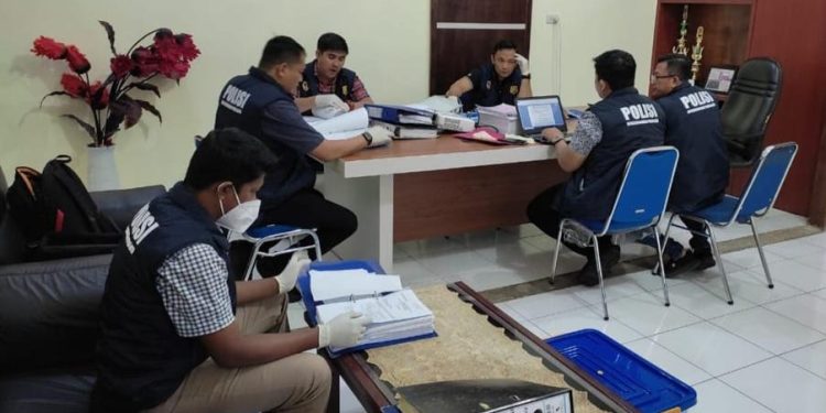 Tim Tipidkor Ditreskrimsus Polda Aceh Geledah Kantor Dinkes Aceh Tengah