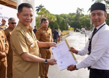 Gubernur Serahkan SK 1.717 PPPK Tenaga Kesehatan di Lingkungan Pemerintah Aceh