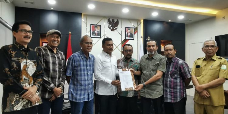 Mualem Surati DPRA Minta Ganti Pon Yahyah dari Ketua