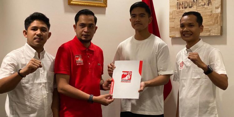 Putra Kota Juang Terima SK Ketua PSI Aceh dari Kaesang