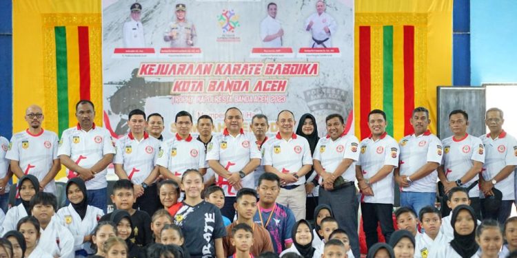 Ratusan Atlit Karate Rebut Trofi Kapolresta Banda Aceh