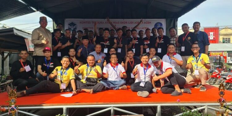Anggota DPRK Banda Aceh Tuanku Muhammad Dukung Perkembangan Ayam Hias Ekor Lidi di Aceh