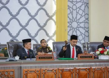 Gelar Paripurna Penjelasan dan Penyerahan Resmi Raqan APBK 2024, Ini Kata Farid Nyak Umar