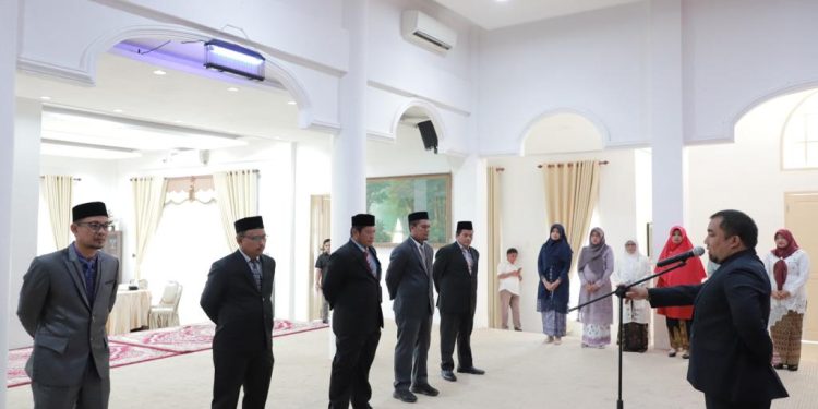 Muhammad Iswanto Rotasi Lima Kadis di Aceh Besar