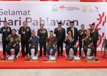 Pemerintah Aceh Beri Bingkisan Untuk Keluarga Pejuang Kemerdekaan di Momen Hari Pahlawan