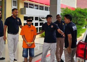 Penyidik Polda Aceh Serahkan Abu Laot beserta Barang Bukti ke Jaksa