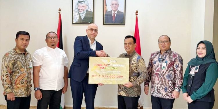 Bank Aceh Serahkan Donasi Untuk Palestina Rp  1 Milyar lebih
