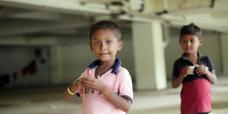Foto Anak-Anak Pengungsi Rohingya di Gedung BMA