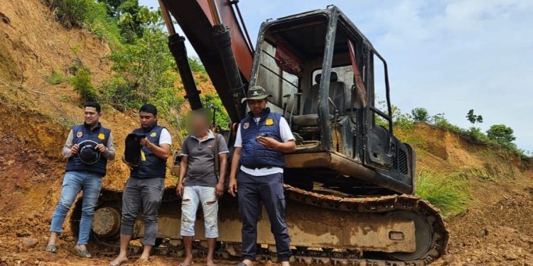 Polisi Amankan Satu Unit Ekskavator di Lokasi Tambang Ilegal di Aceh Selatan