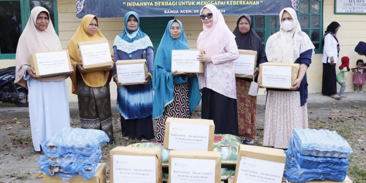 Sambut Ramadhan, PIKABAS Bank Aceh Syariah Salurkan Bantuan Paket Sembako