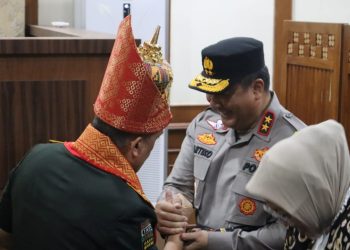 Kapolda Aceh beserta Ketua Bhayangkari Sambut Kedatangan Pangdam IM Baru