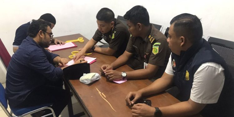 Mantan Anggota DPR Aceh dan Korlap Korupsi Beasiswa Dilimpahkan Ke Kejaksaan