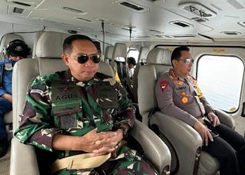 Kapolri-Panglima TNI Patroli Udara Cek Kesiapan Mudik di Pelabuhan Gilimanuk