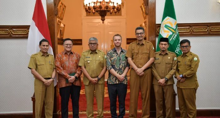 Bustami Ajak Inggris Berinvestasi di Aceh