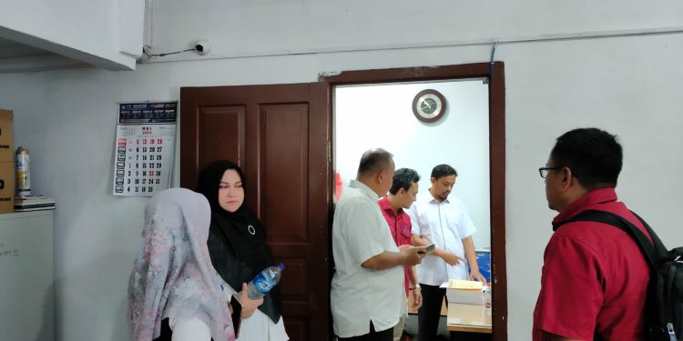 Terkait Dugaan Pengadaan Ikan Kakap Fiktif, Kejati Aceh Geledah Kantor BRA
