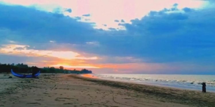 Surga Tersembunyi di Pantai Krueng Geukuh