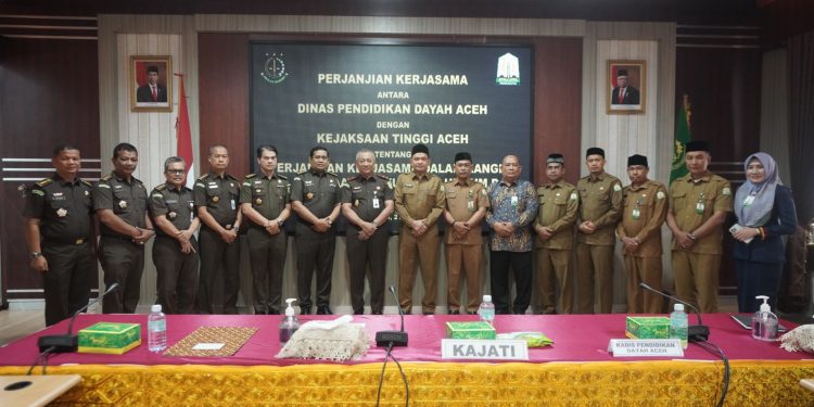Dinas Pendidikan Dayah Aceh dan Kejati Aceh Kembali Luncurkan Program Jaksa Masuk Dayah