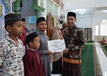 Ketua DPRK Tutup Kegiatan Anak Mulia Subuh Berjamaah