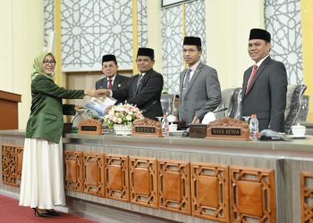 Dewan Sampaikan Rekomendasi LKPj Wali Kota Banda Aceh Tahun 2023