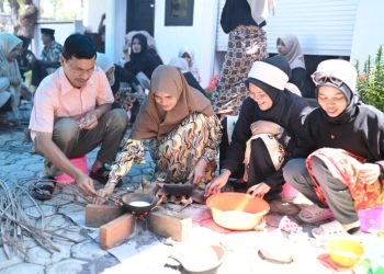 Semarakkan Bulan Ra’jab, Ketua DPRK Banda Aceh Gelar Kenduri Tet Apam