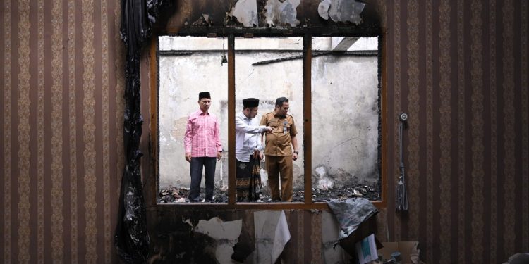 Ketua DPRK Banda Aceh Kunjungi Dayah Babul Maqhfirah Pasca Kebakaran