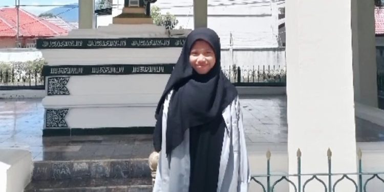 Keputusan pembatalan Kenaikan UKT, Langkah Tempat di Tengah Krisis