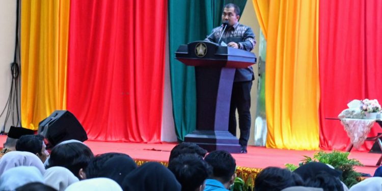 Pj Bupati Aceh Besar Bekali Mahasiswa KKN USK