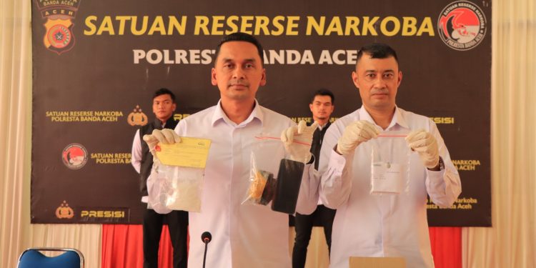 Pengirim Paket Asam Sunti Berisi 100 Gram Sabu di Bandara SIM di tangkap Polisi