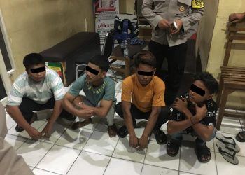 Miliki Sajam Hendak Tawuran, Empat Remaja Ditangkap Warga