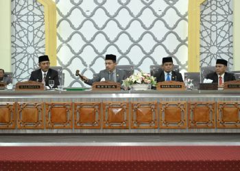 DPRK Gelar Paripurna Penyampaian Penjelasan dan Penyerahan RKUA-PPAS 2025