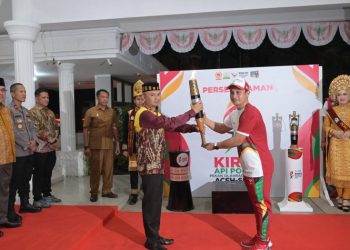 Dandim 0105/ABAR Terima Api PON XXI di Pendopo Bupati Aceh Barat