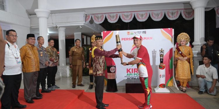 Dandim 0105/ABAR Terima Api PON XXI di Pendopo Bupati Aceh Barat