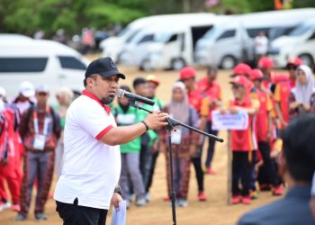 Pj Bupati Aceh Besar Buka Cabor Paralayang PON XXI Aceh-Sumut