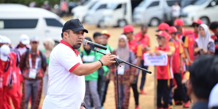 Pj Bupati Aceh Besar Buka Cabor Paralayang PON XXI Aceh-Sumut