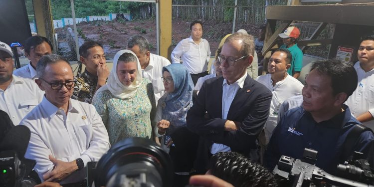 Ketua Dewan Komisioner OJK Apresiasi BSI Aceh atas Hadirnya Desa Nilam sebagai Pelopor Pengembangan Ekonomi Desa