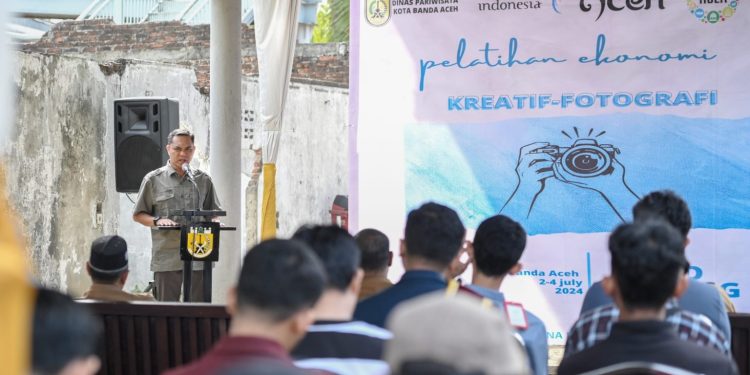 Wakil Ketua DPRK Banda Aceh Buka Pelatihan Ekonomi Kreatif Disbudpar