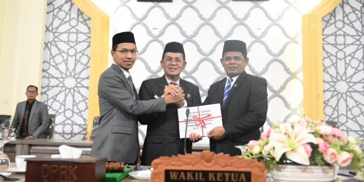 DPRK Gelar Paripurna terkait  Pertanggungjawaban APBK 2023 dan Raqan RPJP 2025-2045