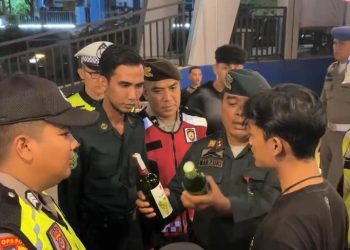 WH Aceh Razia Hotel Berbintang, Sejumlah Miras Disita di Ule Lhee
