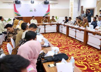 Plt. Sekda Pimpin Pertemuan bersama Bawaslu Bahas Kesiapan Pilkada Serentak 2024 di Aceh